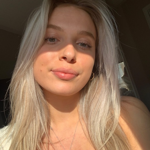 Meet your Posher, Julia - Picture 1 of 1